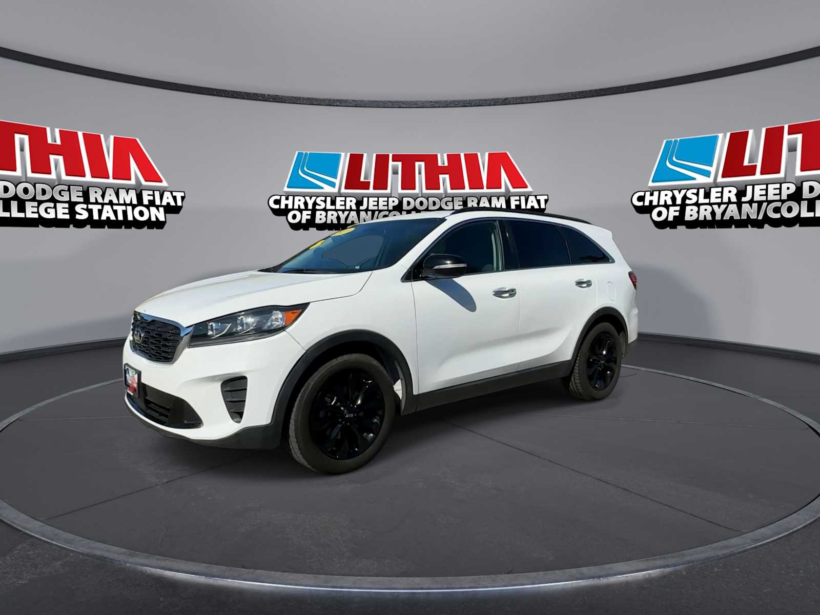 2020 Kia Sorento S photo 3