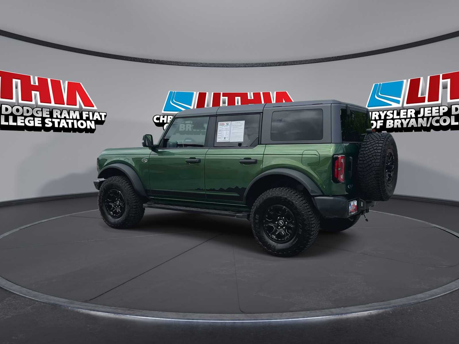 Thumbnail: 2022 Ford Bronco - 6