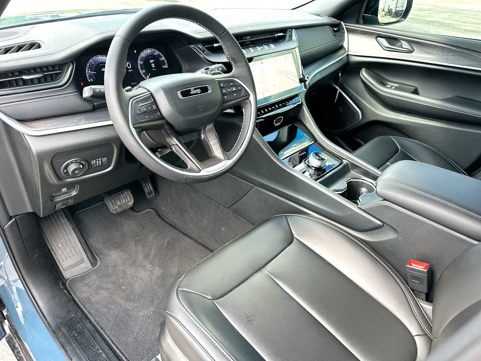 Thumbnail: 2026 Jeep Grand Cherokee - 18