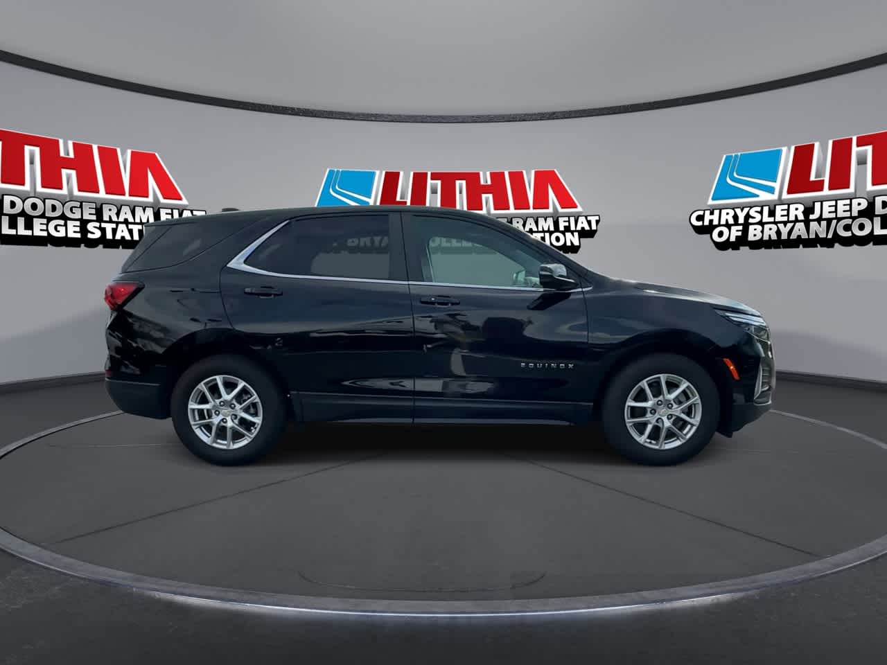 Thumbnail: 2023 Chevrolet Equinox - 9