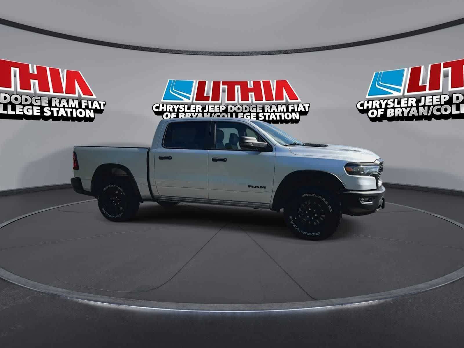 Thumbnail: 2026 RAM 1500 - 9