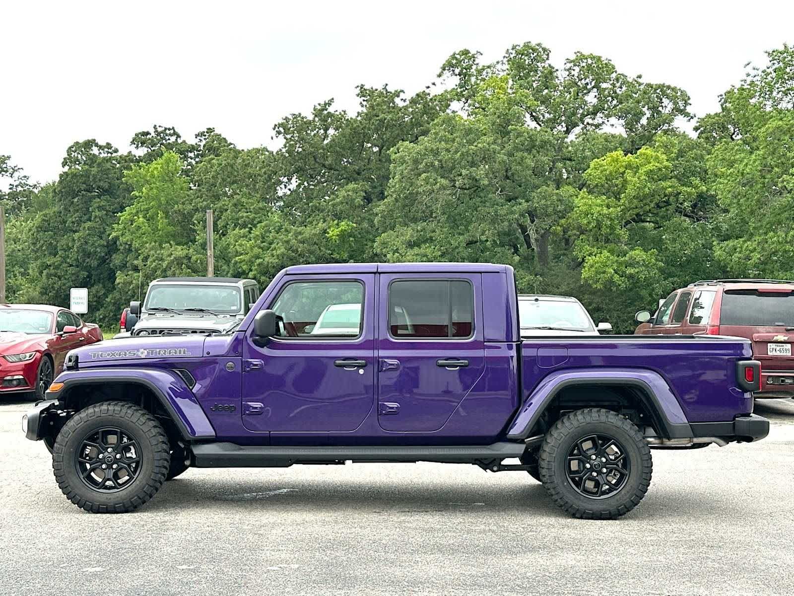 Thumbnail: 2026 Jeep Gladiator - 12