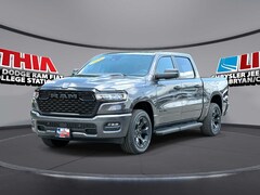 2026 Ram 1500 EXPRESS CREW CAB 4X4 5'7 BOX Pickup