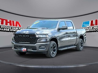 2026 Ram 1500 EXPRESS CREW CAB 4X4 5'7 BOX Pickup