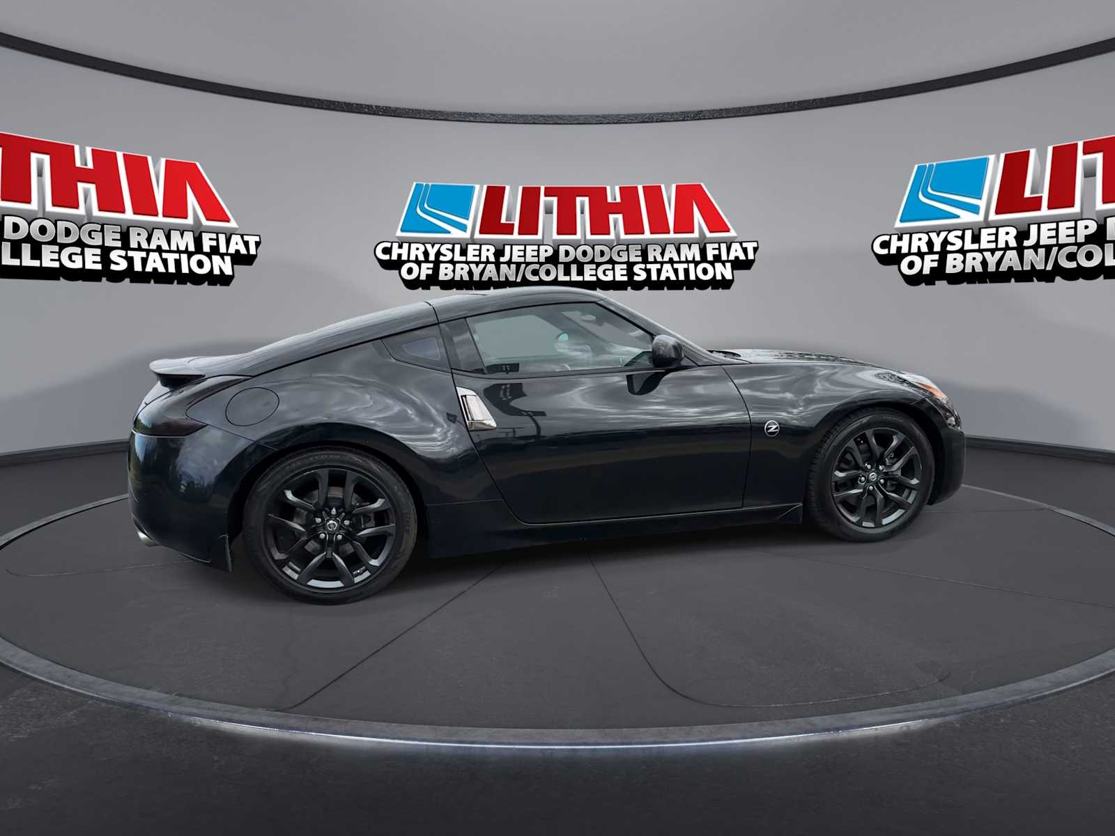 Thumbnail: 2019 Nissan Z - 8