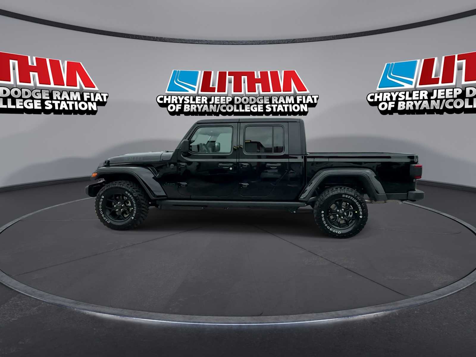 Thumbnail: 2026 Jeep Gladiator - 5