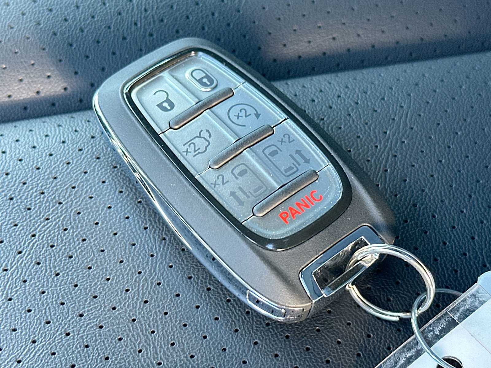 Thumbnail: 2026 Chrysler Pacifica - 29