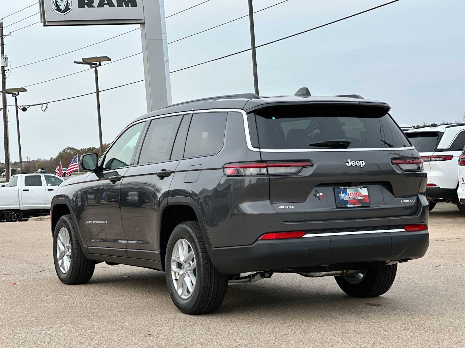 Thumbnail: 2025 Jeep Grand Cherokee - 13