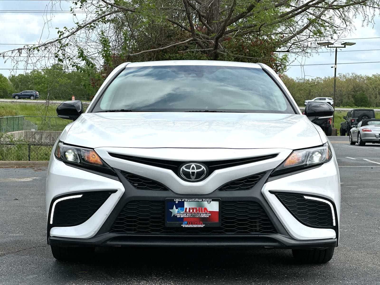 Thumbnail: 2023 Toyota Camry - 10