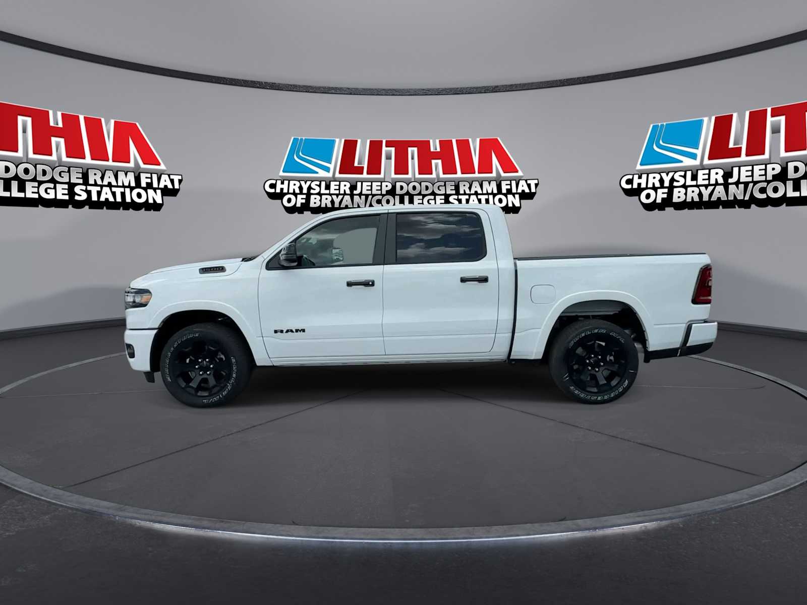 Thumbnail: 2026 RAM 1500 - 5