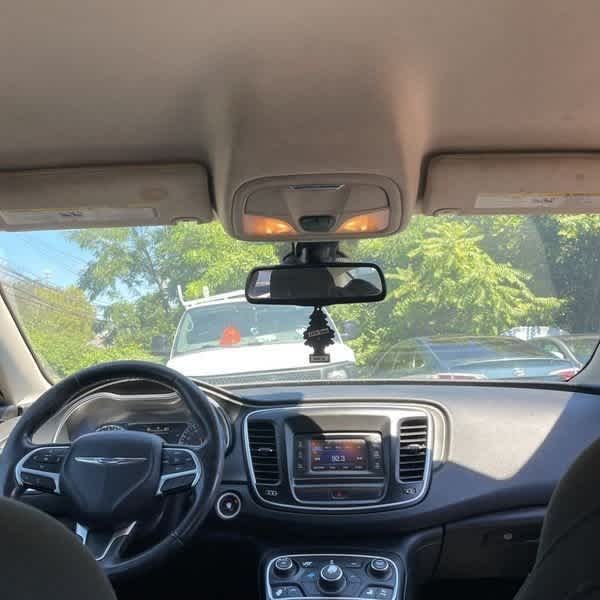 Thumbnail: 2015 Chrysler 200 - 7