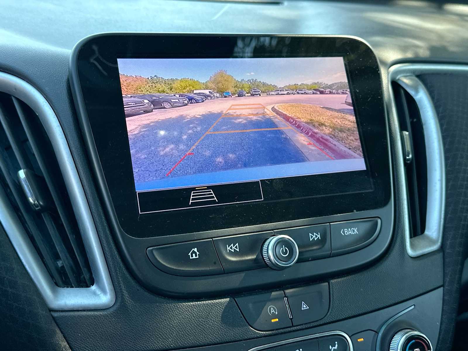 Thumbnail: 2024 Chevrolet Malibu - 20