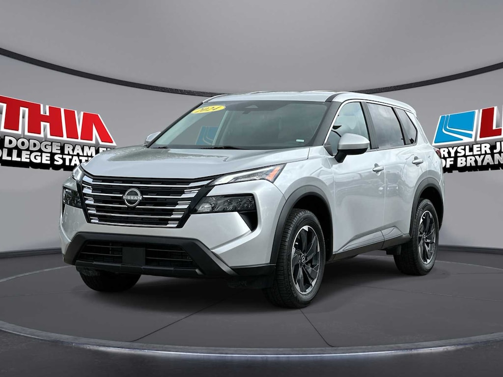 Used 2024 Nissan Rogue SV SUV