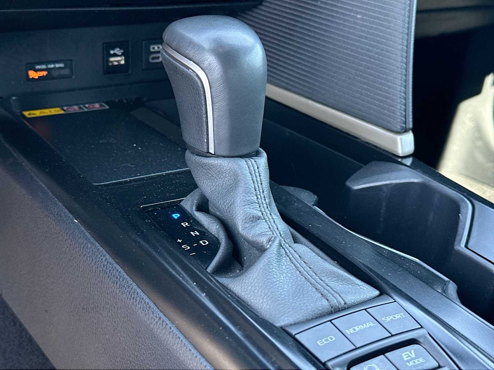 Thumbnail: 2025 Toyota Camry - 21