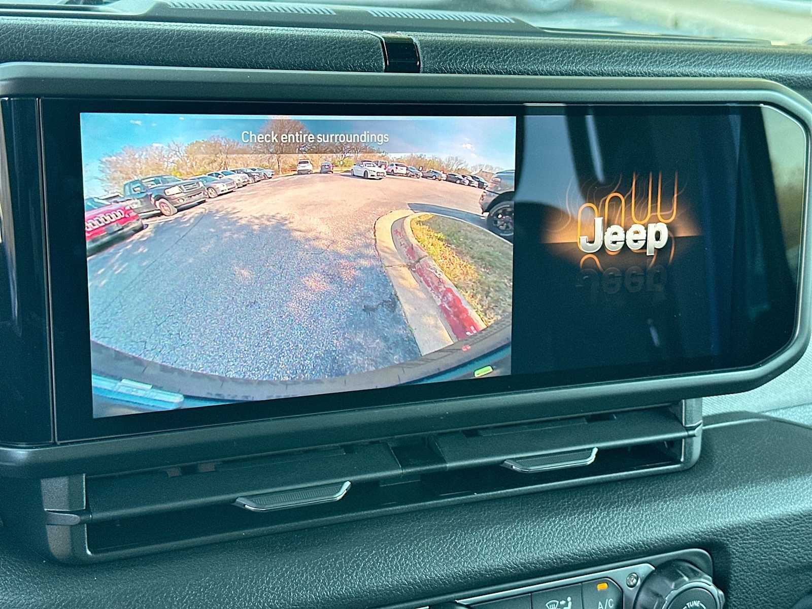 Thumbnail: 2026 Jeep Wrangler - 20