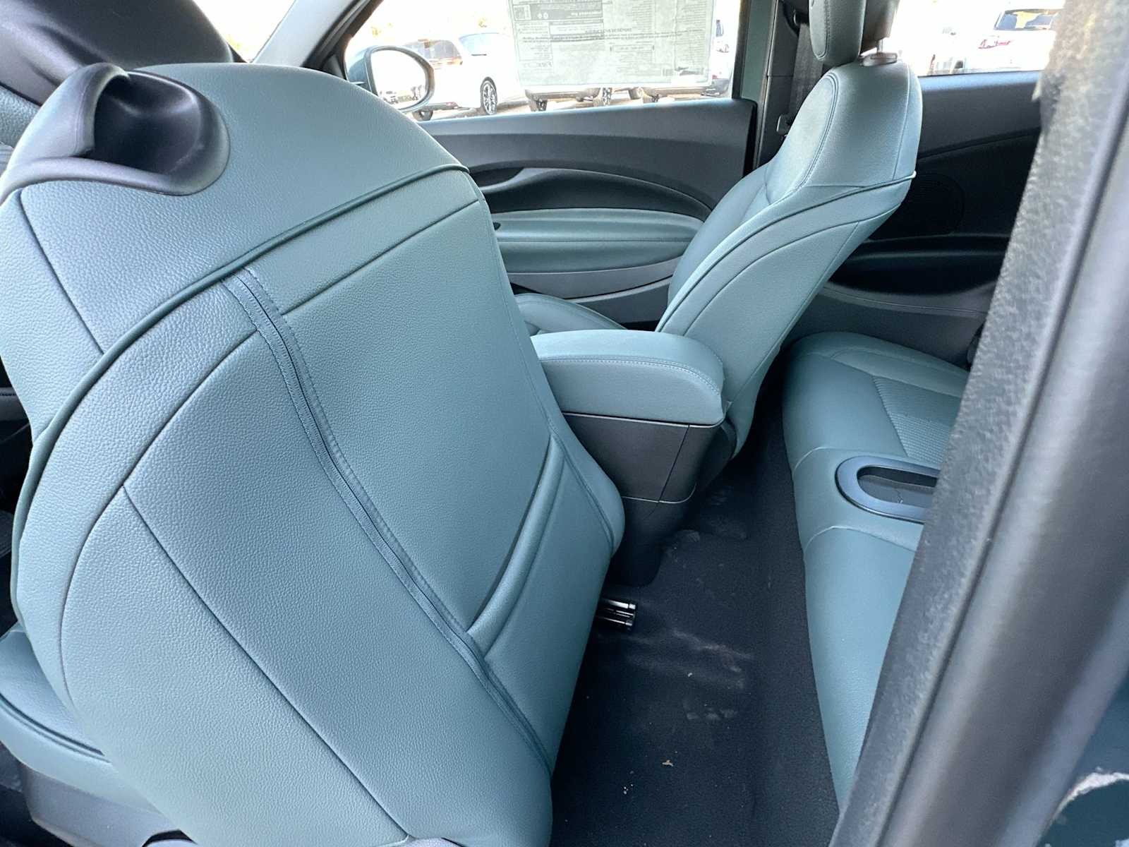 Thumbnail: 2025 Fiat 500e - 24