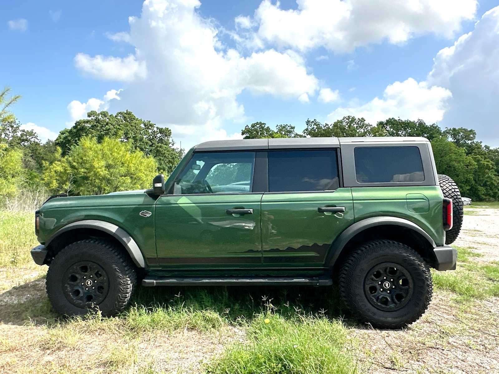 Thumbnail: 2022 Ford Bronco - 5