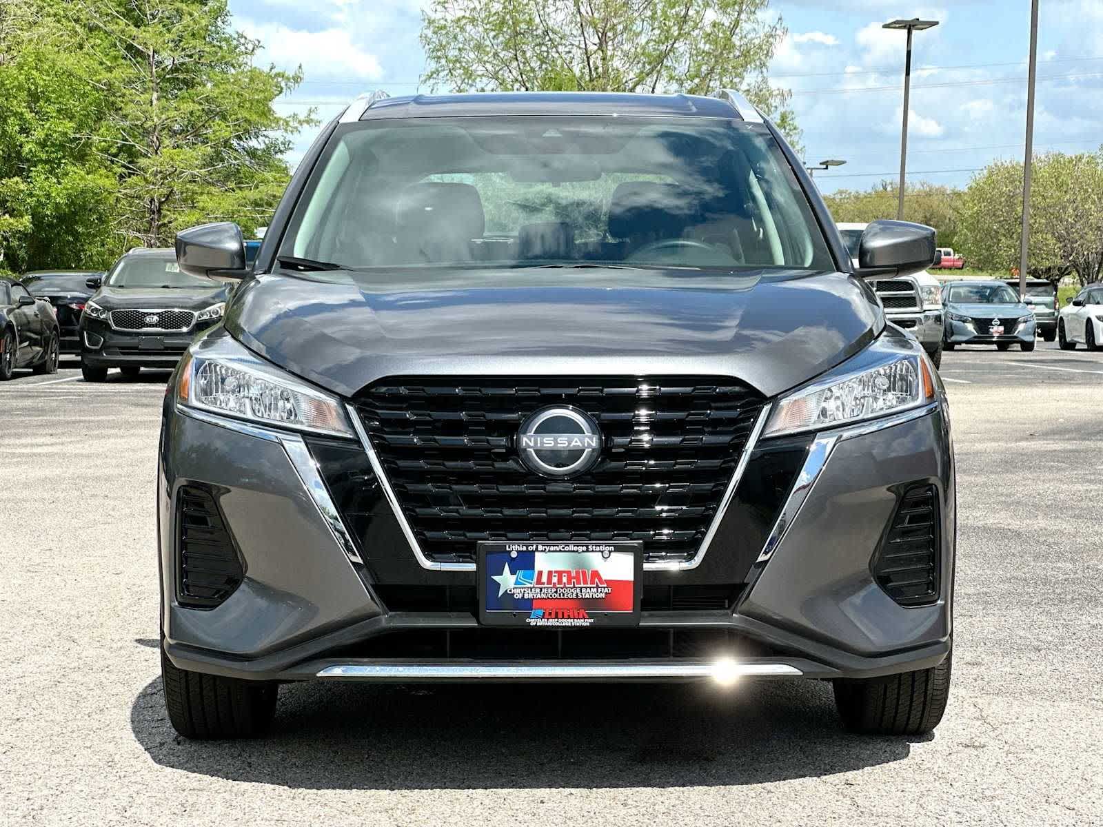 Thumbnail: 2024 Nissan Kicks - 10