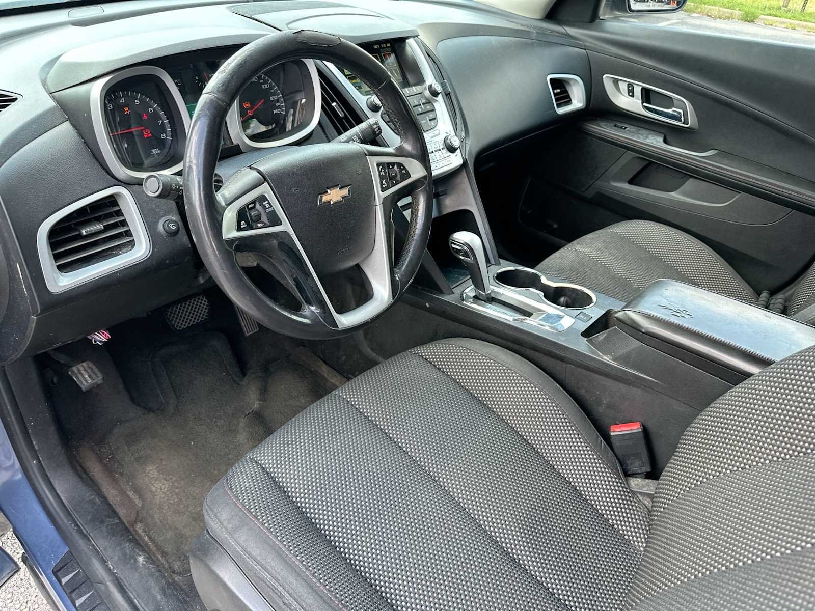Thumbnail: 2012 Chevrolet Equinox - 18