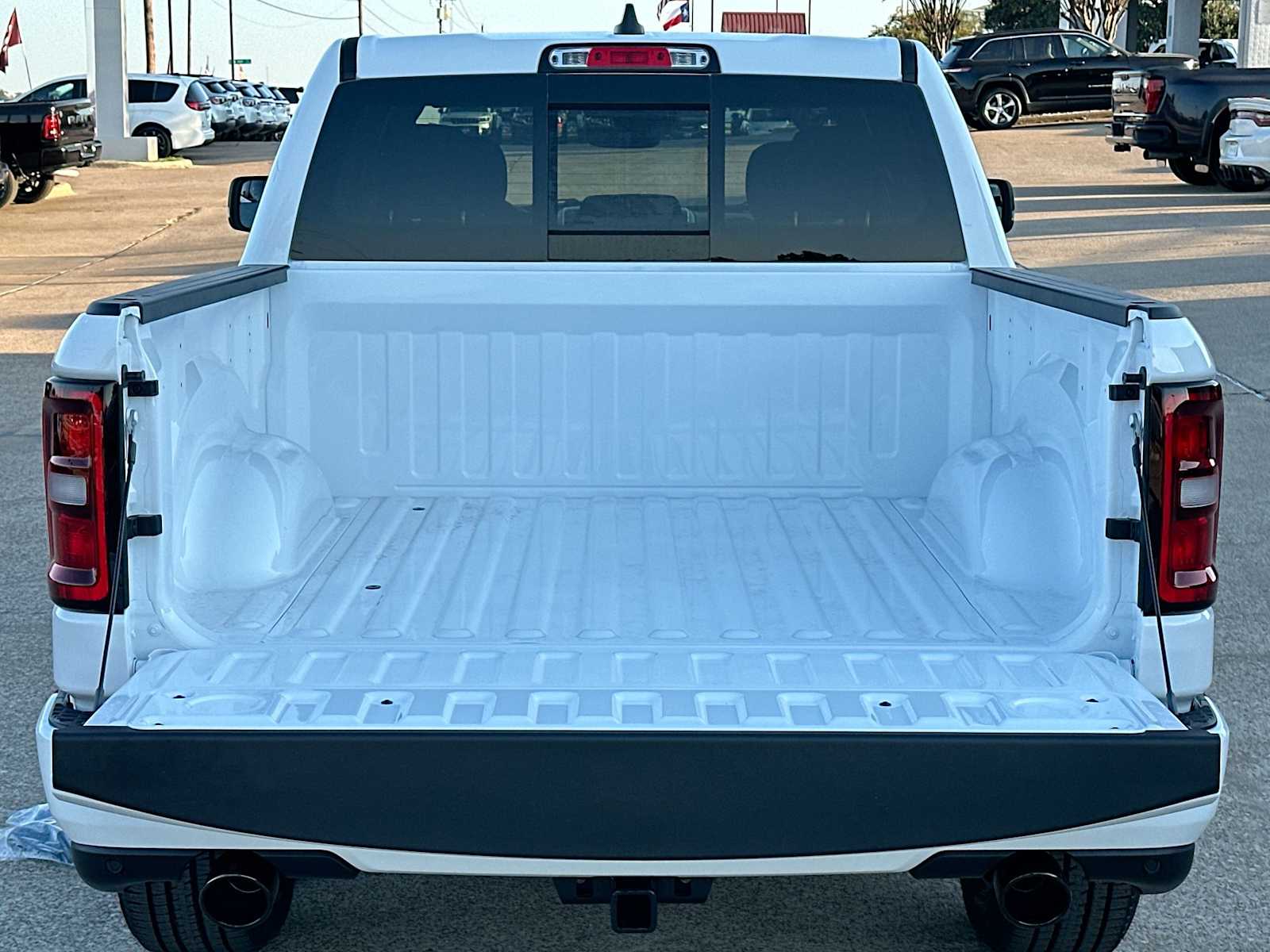 Thumbnail: 2026 RAM 1500 - 28