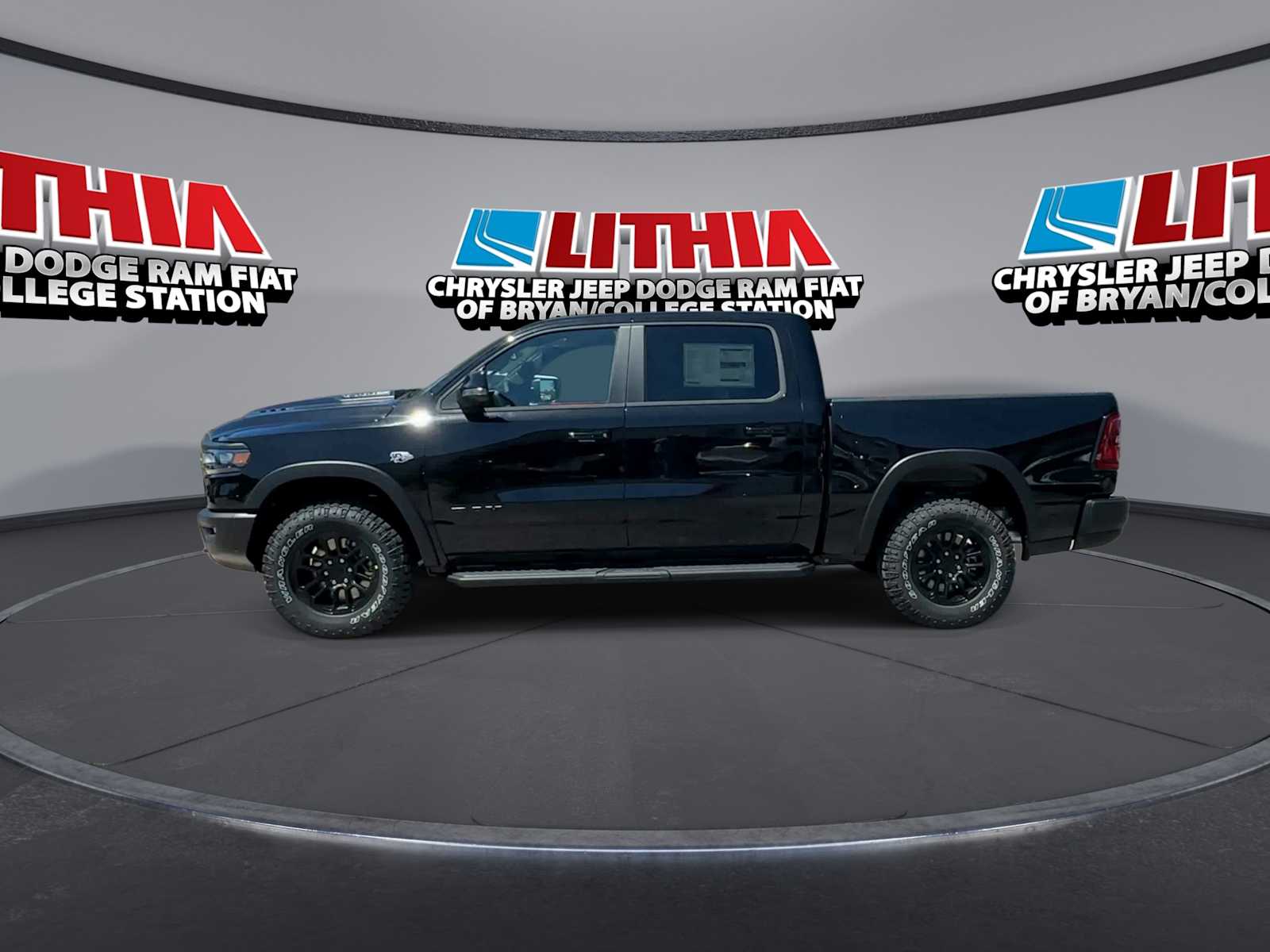 Thumbnail: 2026 RAM 1500 - 5