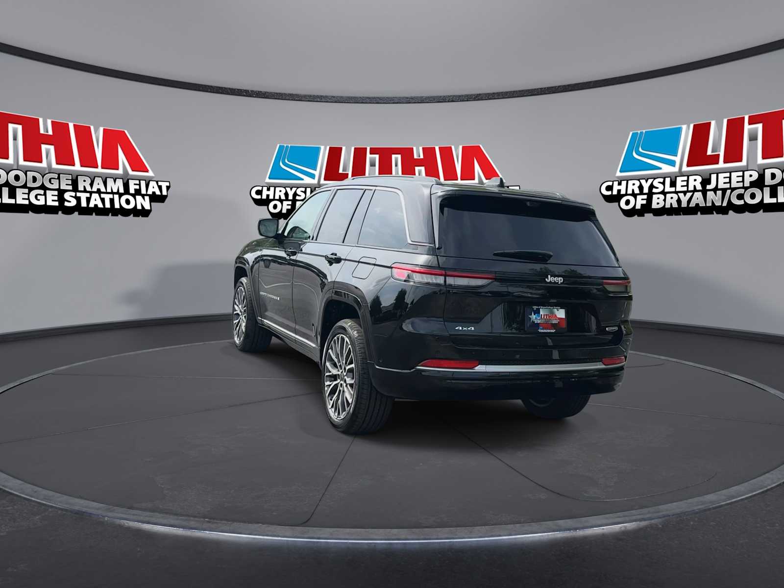 Thumbnail: 2026 Jeep Grand Cherokee - 6