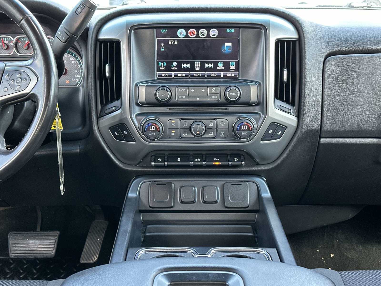 Thumbnail: 2018 Chevrolet Silverado 1500 - 25
