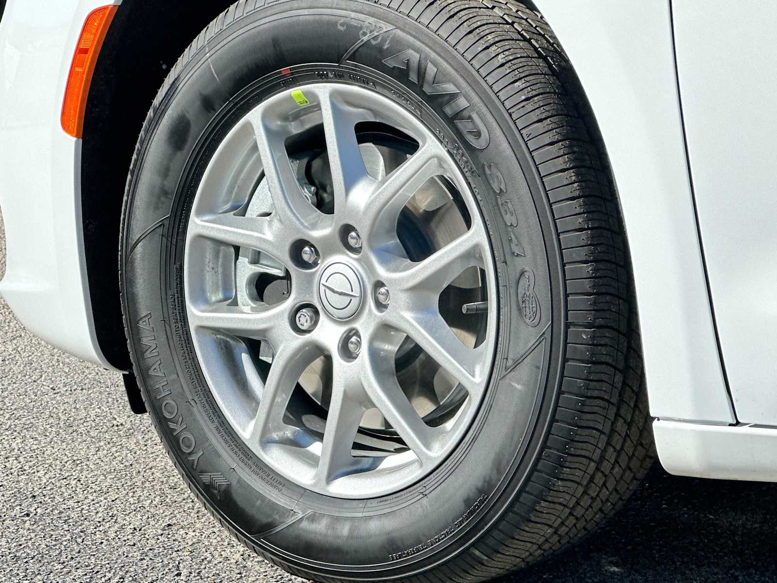 Thumbnail: 2026 Chrysler Pacifica - 11