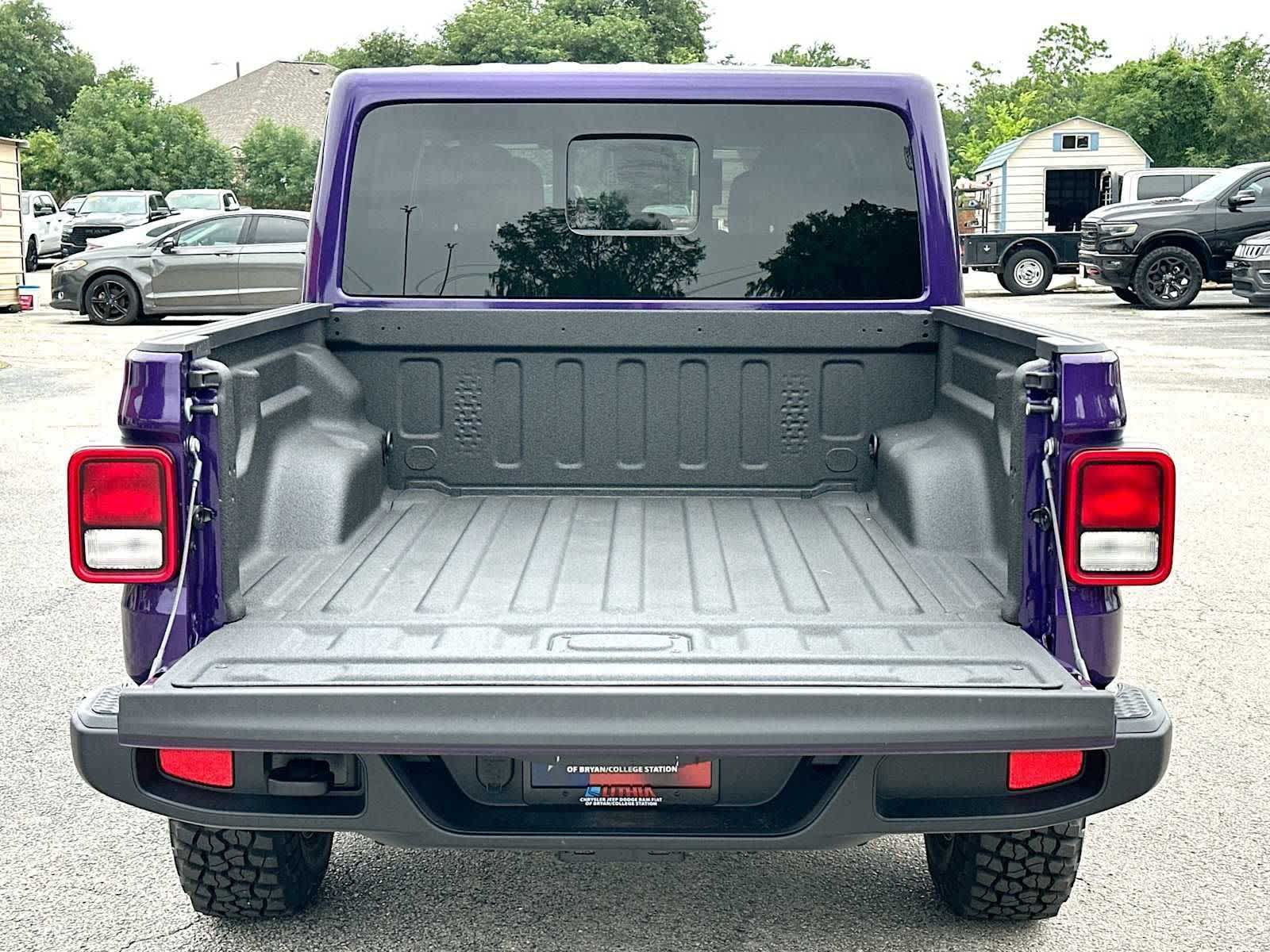 Thumbnail: 2026 Jeep Gladiator - 28