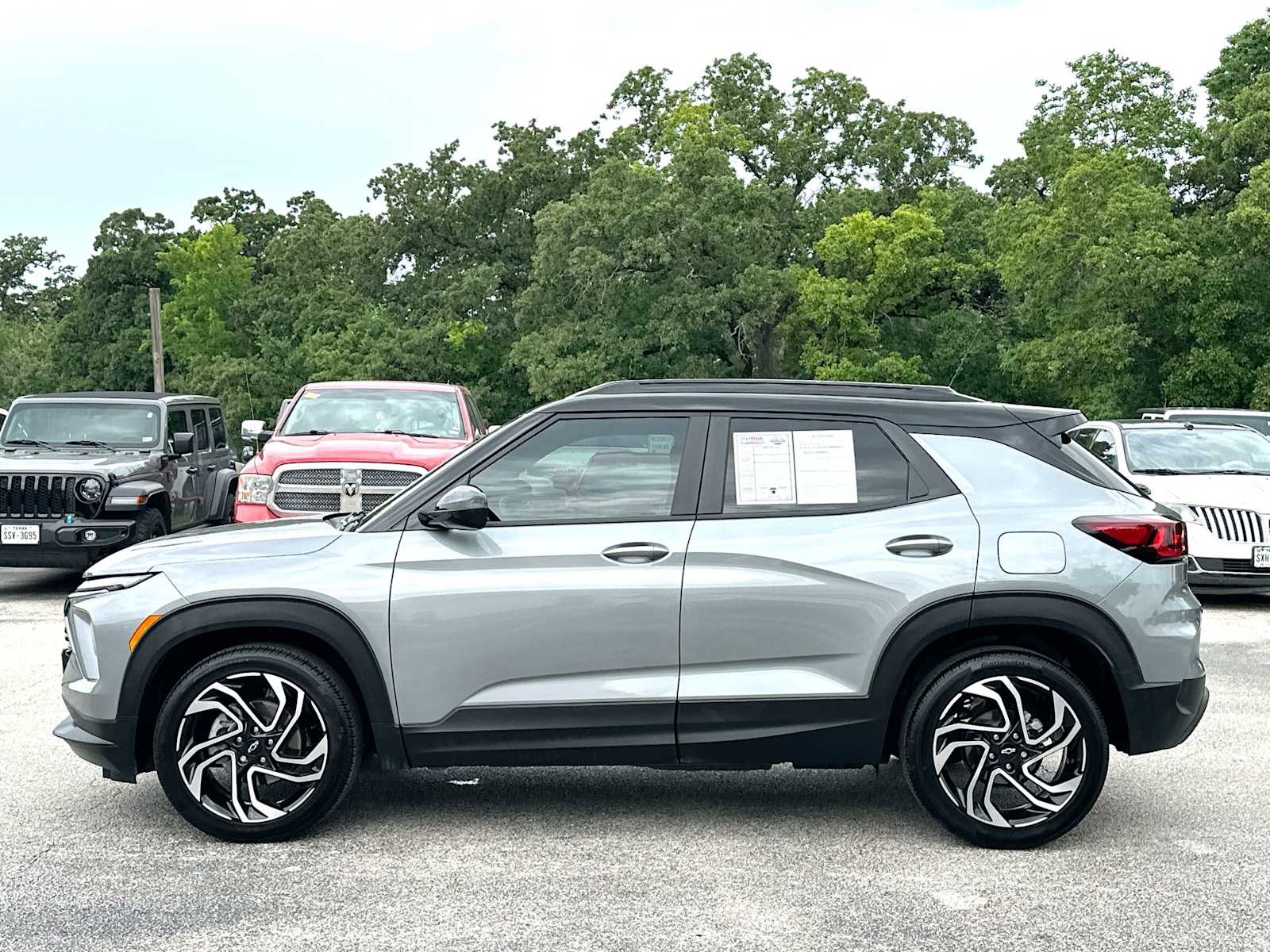 Thumbnail: 2026 Chevrolet TrailBlazer - 12