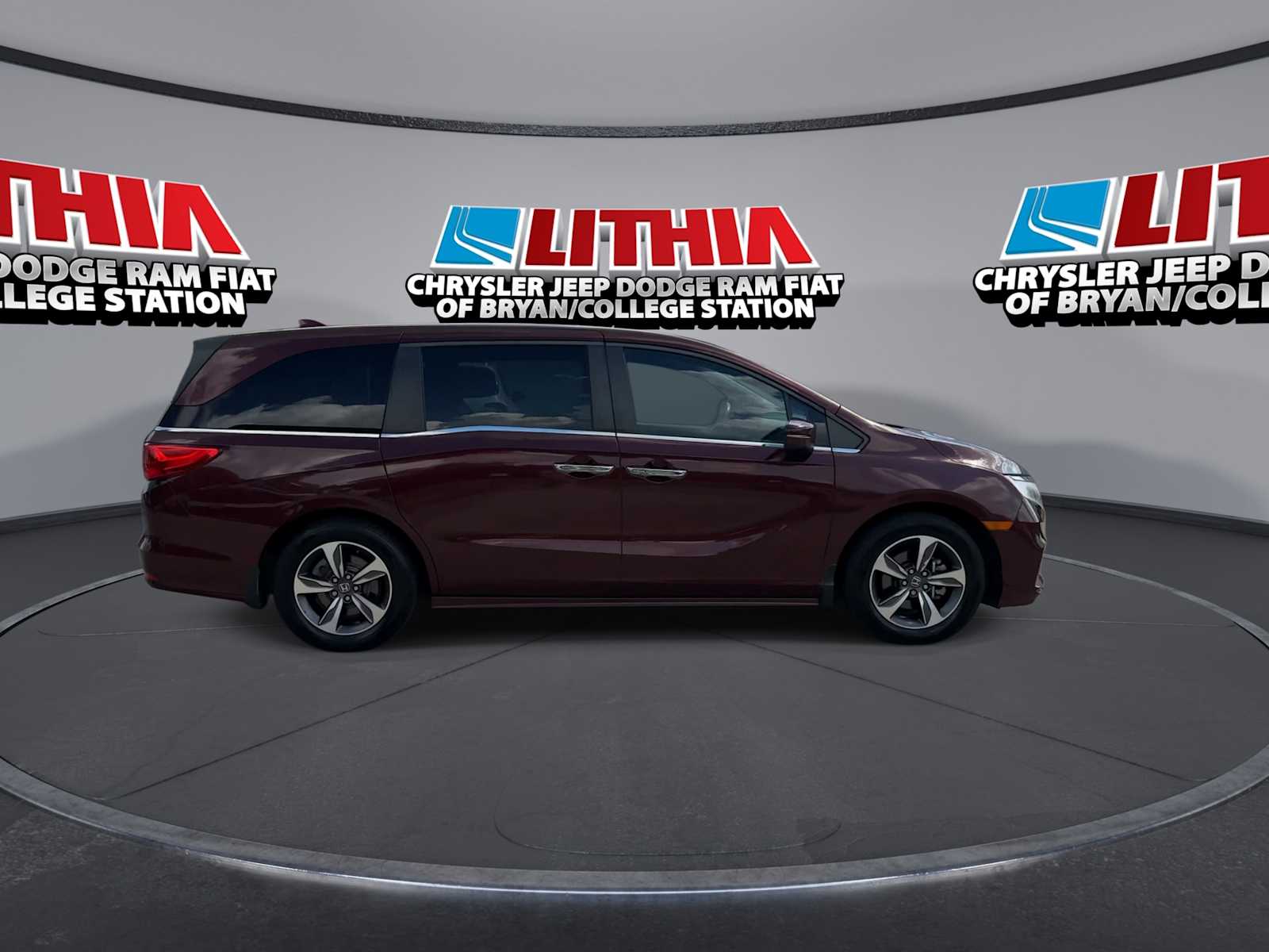 Thumbnail: 2018 Honda Odyssey - 9