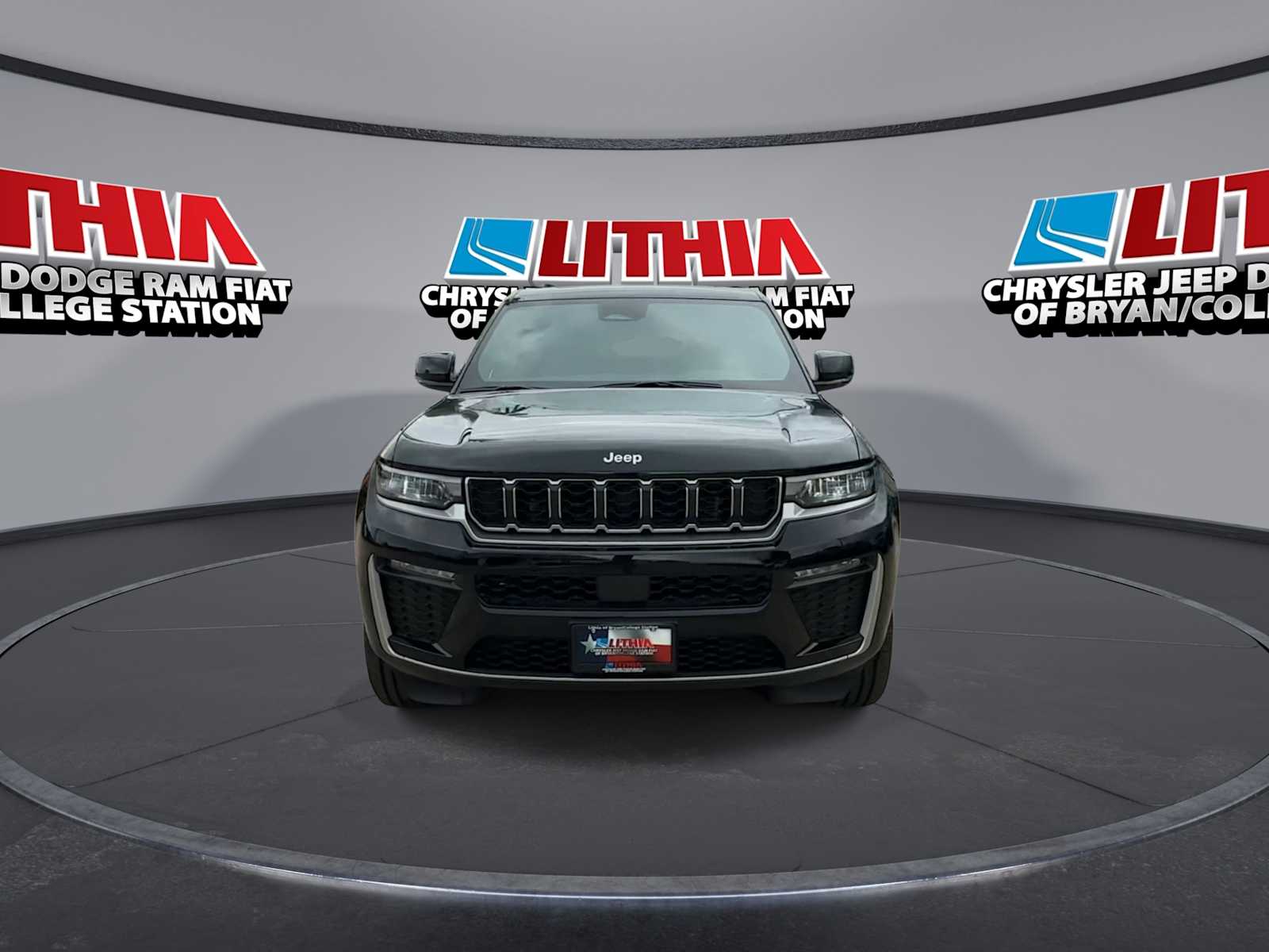 Thumbnail: 2026 Jeep Grand Cherokee - 3