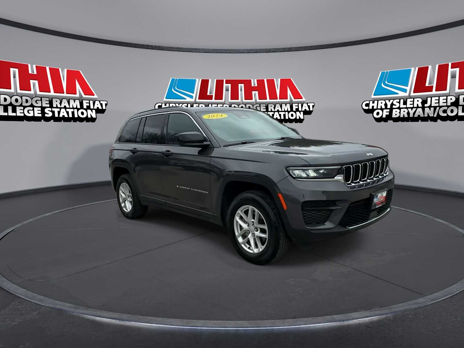 Thumbnail: 2024 Jeep Grand Cherokee - 2