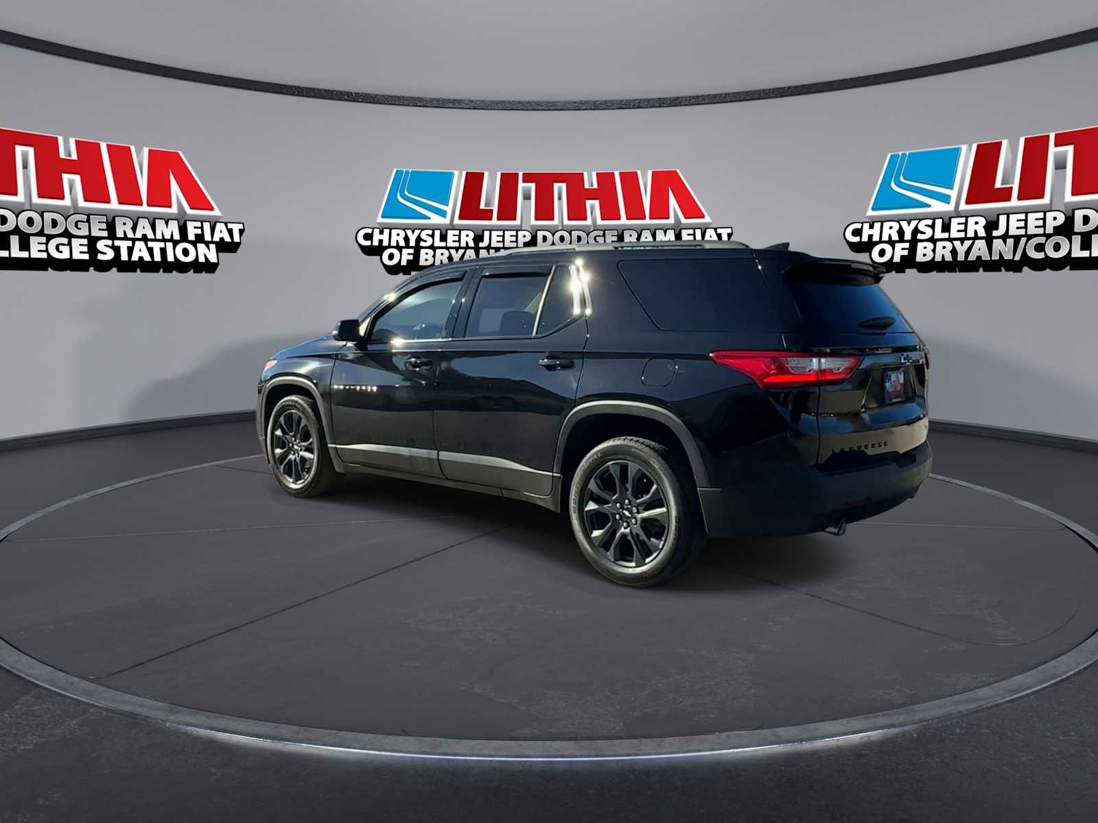 Thumbnail: 2021 Chevrolet Traverse - 6