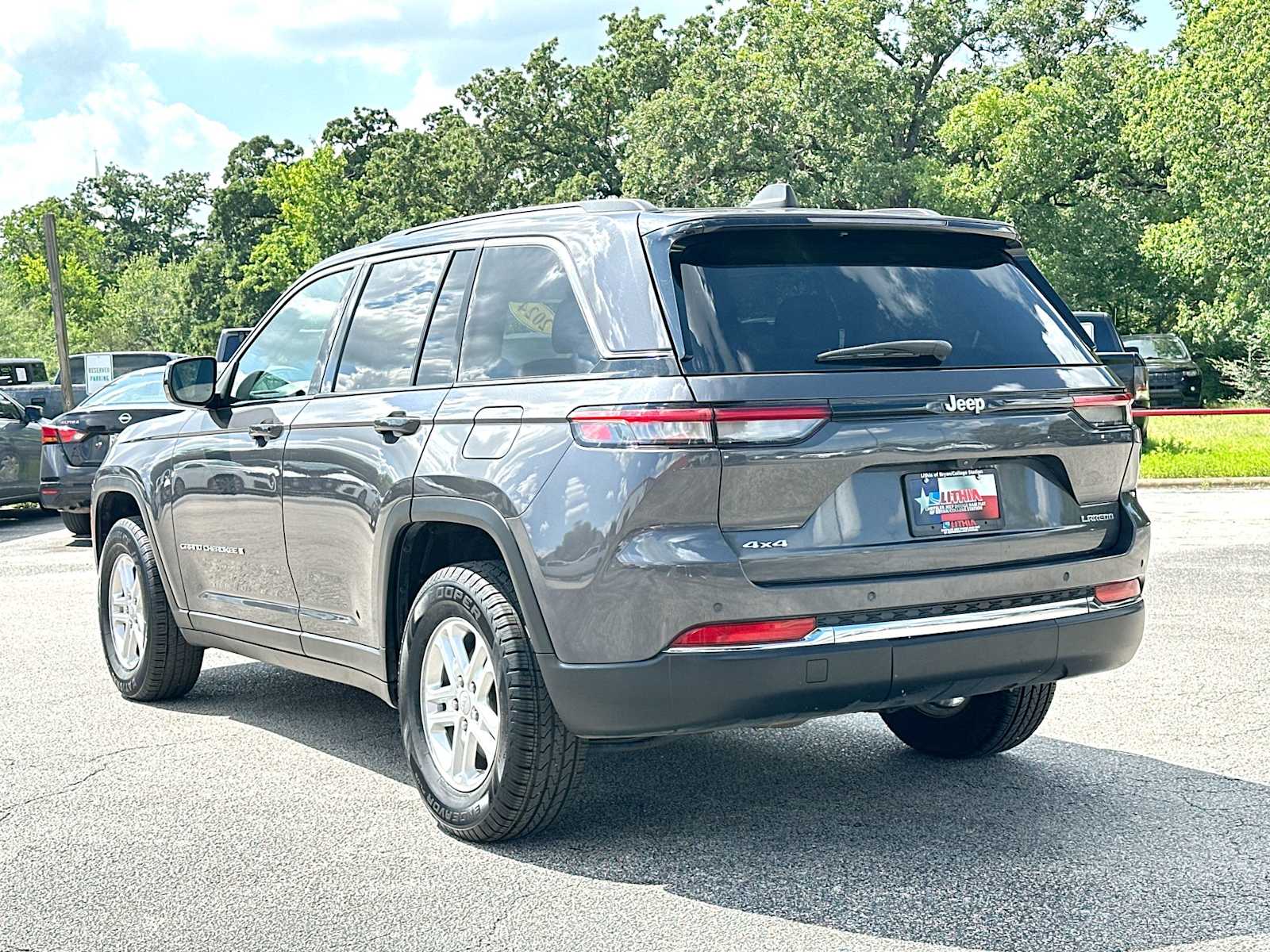 Thumbnail: 2024 Jeep Grand Cherokee - 13