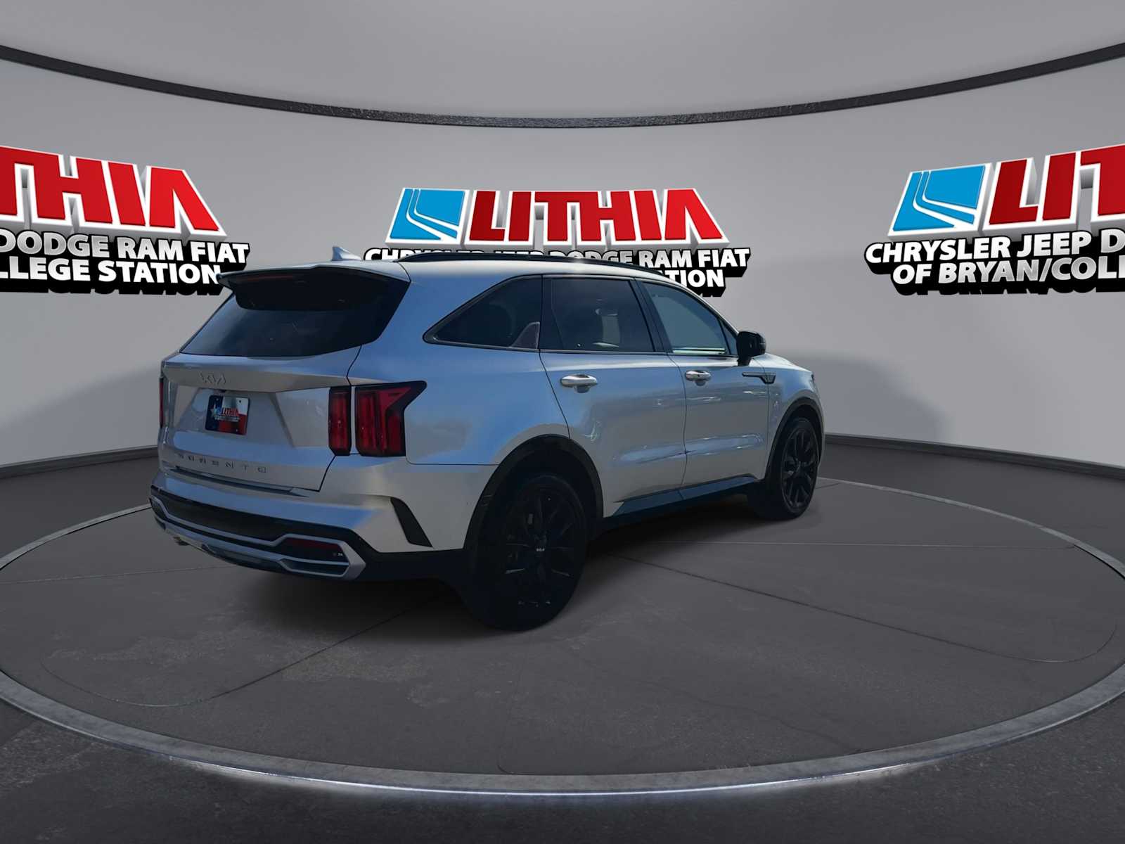 Thumbnail: 2022 Kia Sorento - 8