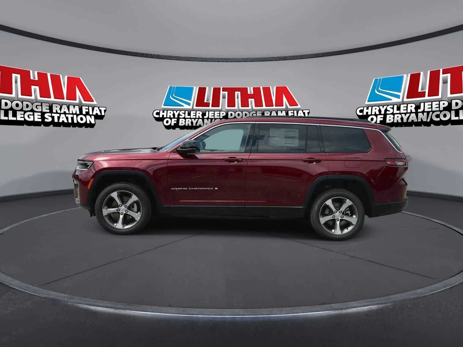 Thumbnail: 2026 Jeep Grand Cherokee - 5