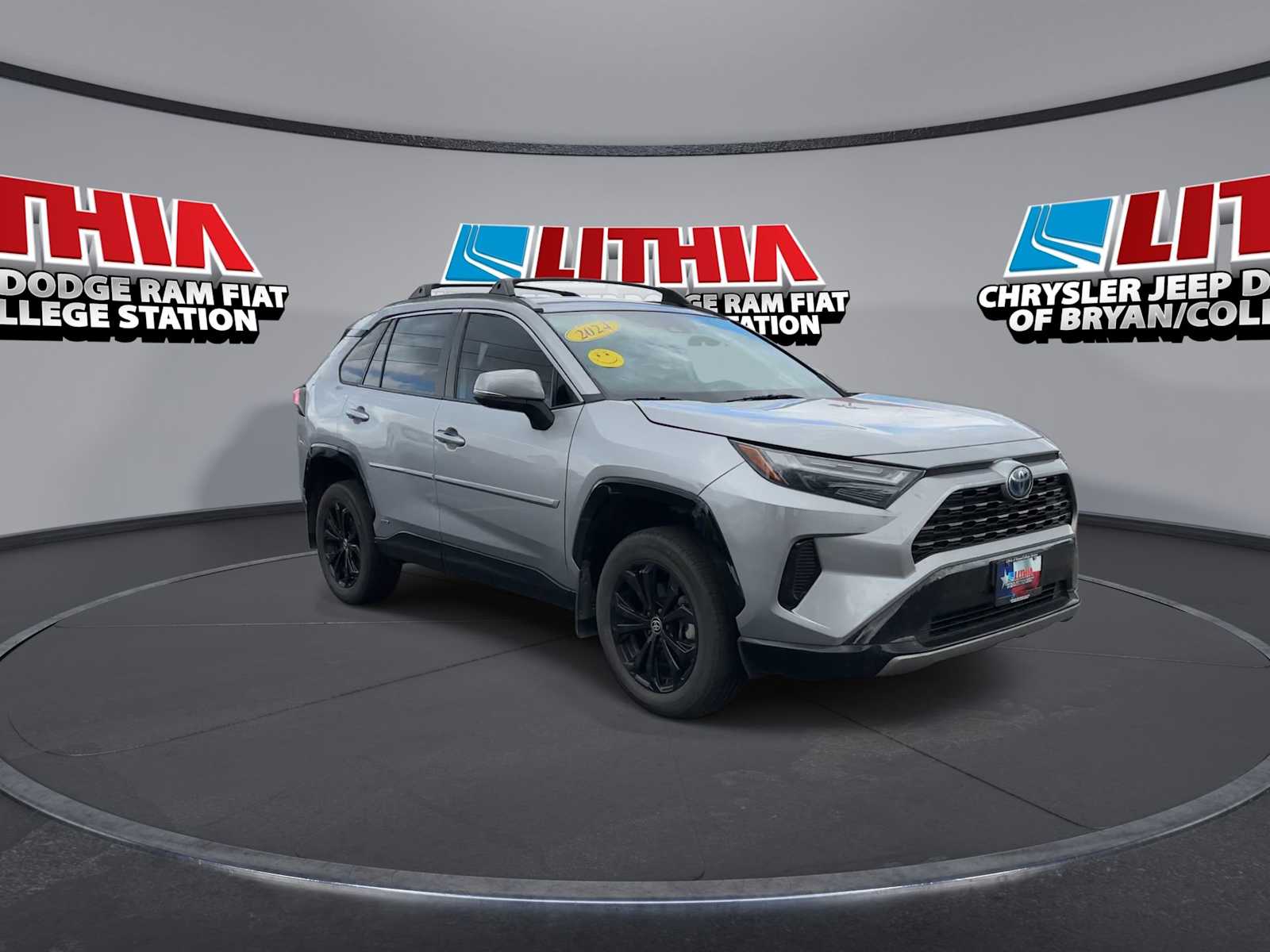 Used 2024 Toyota RAV4 SE with VIN 4T3T6RFV2RU153524 for sale in Bryan, TX
