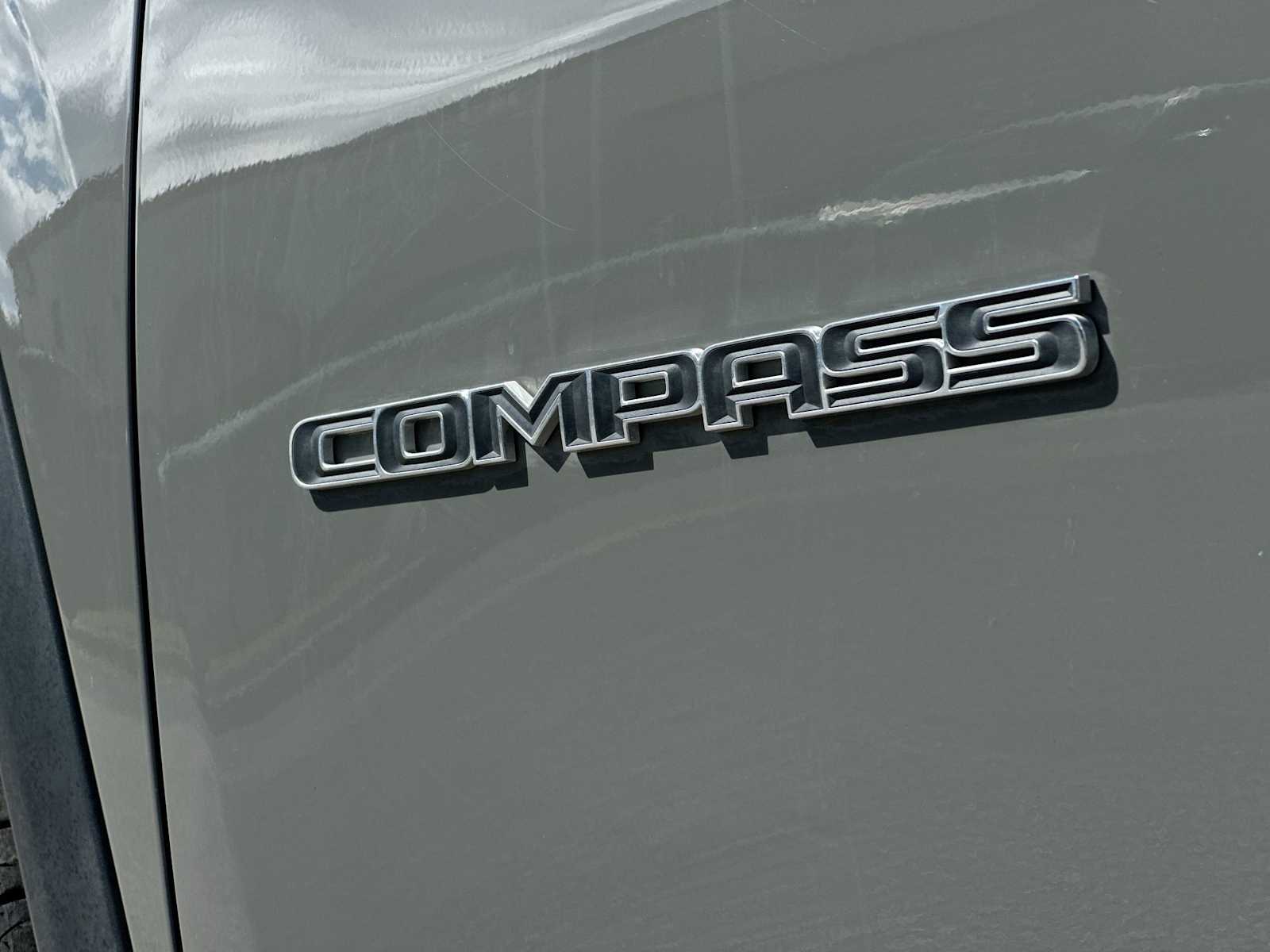 Thumbnail: 2023 Jeep Compass - 15