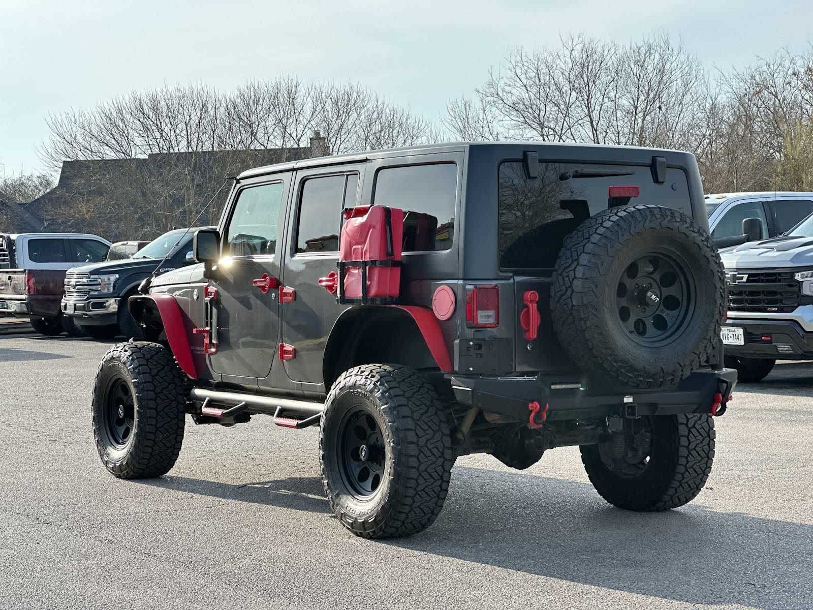 Thumbnail: 2016 Jeep Wrangler - 13