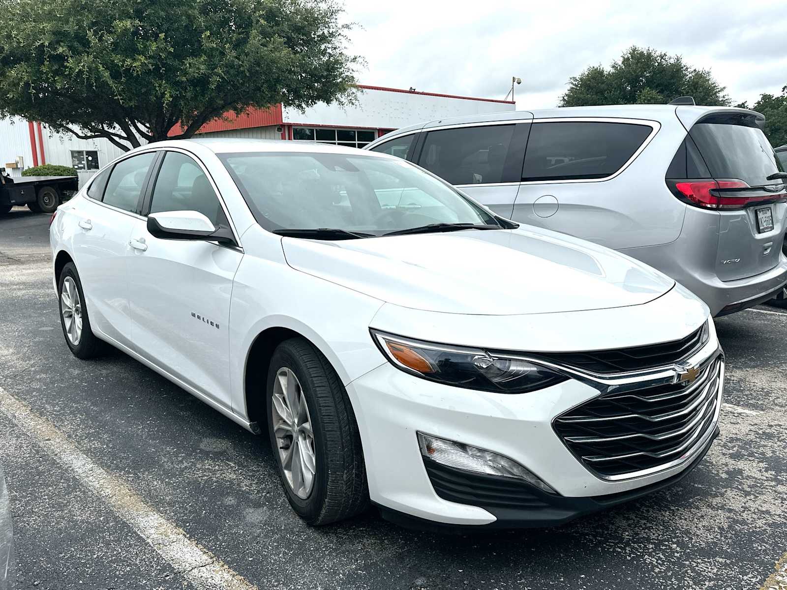 Thumbnail: 2025 Chevrolet Malibu - 2