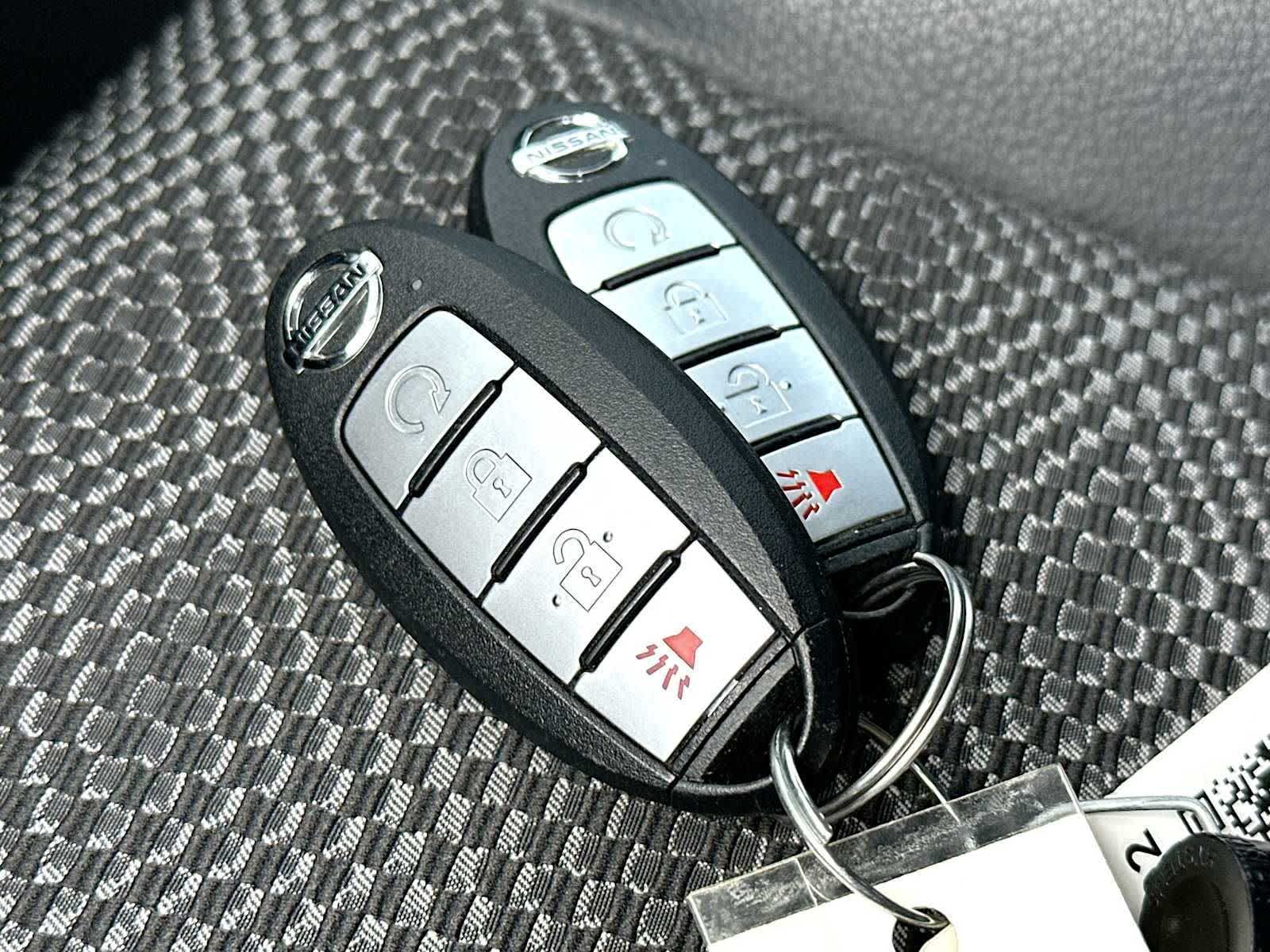 Thumbnail: 2022 Nissan Rogue Sport - 29