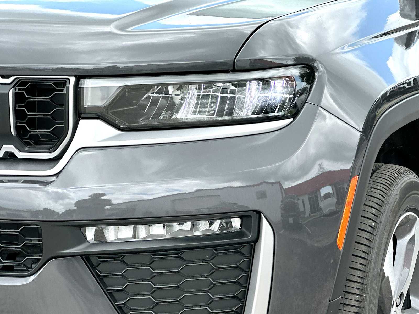 Thumbnail: 2026 Jeep Grand Cherokee - 16