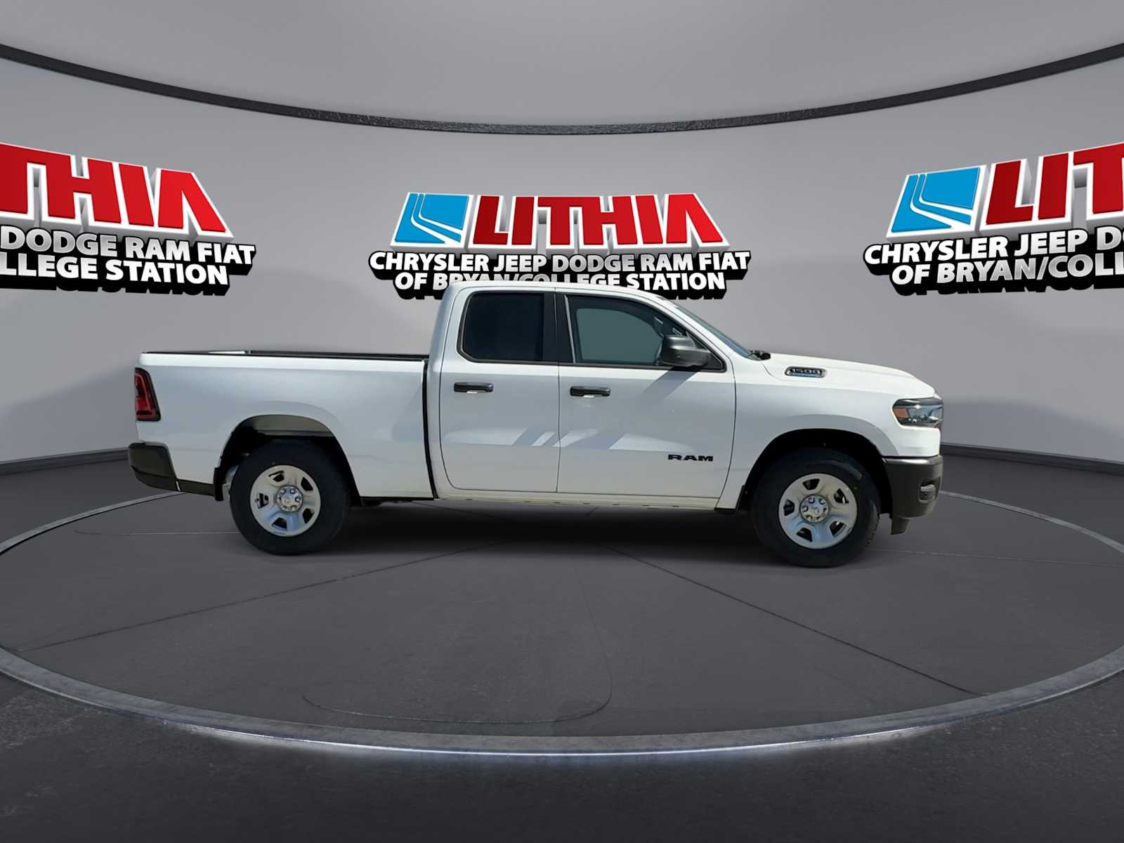 Thumbnail: 2026 RAM 1500 - 9