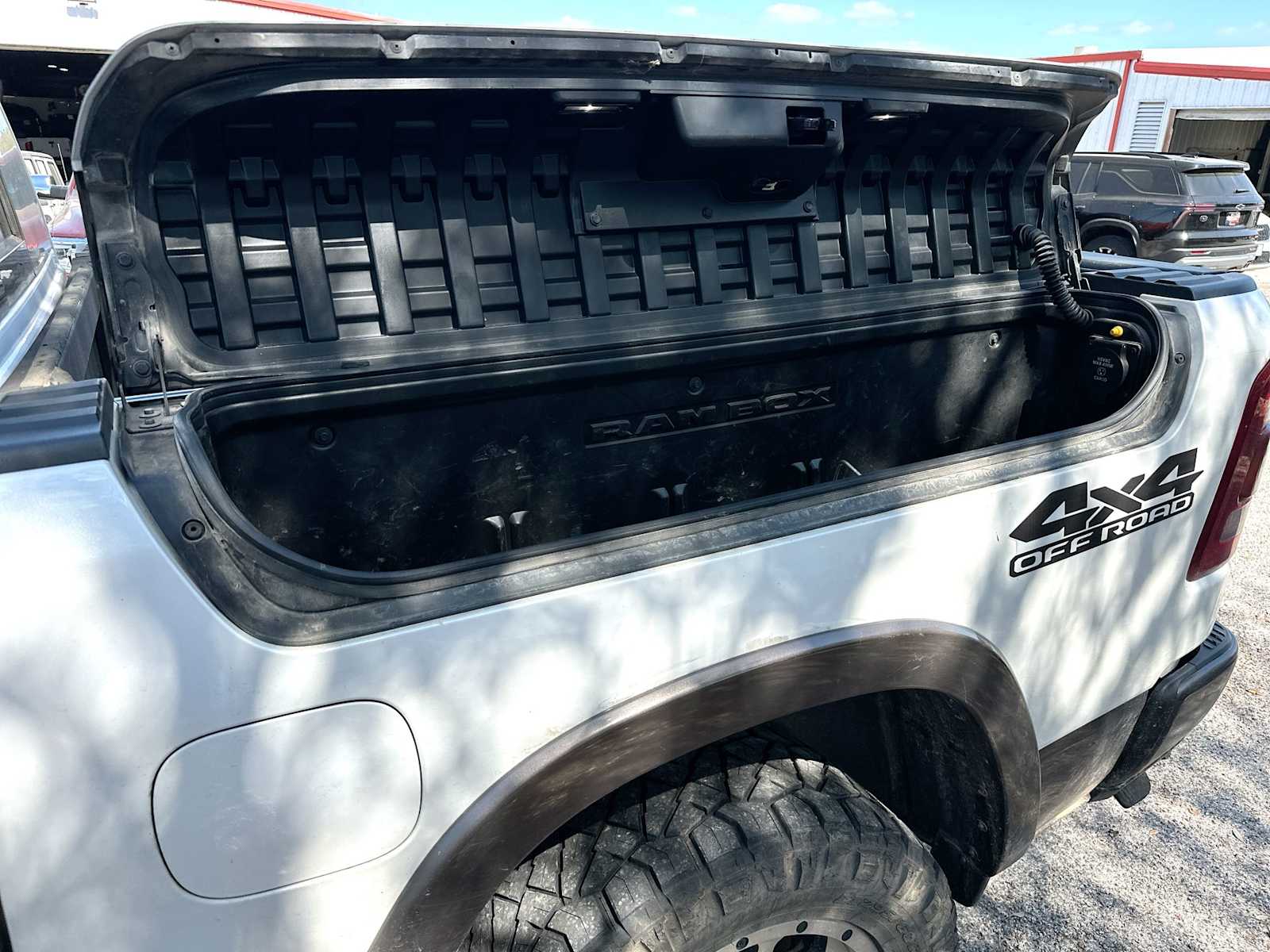 Thumbnail: 2020 RAM 1500 - 28