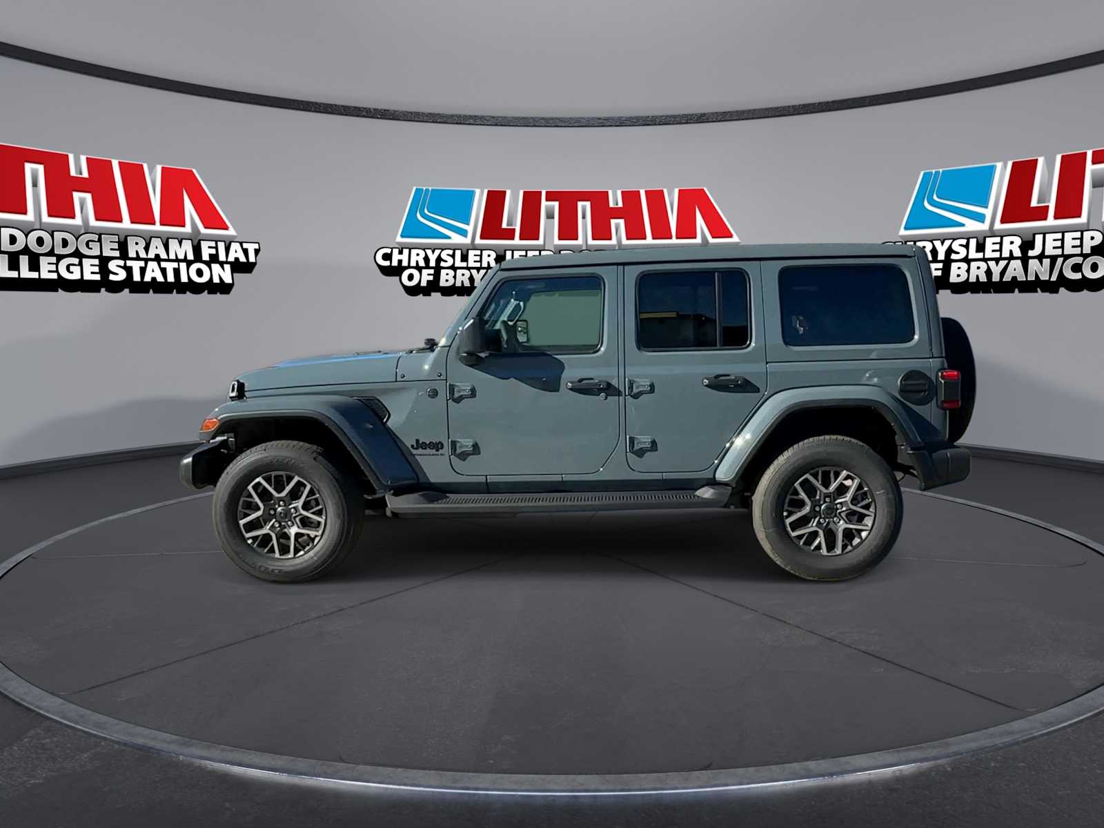 Thumbnail: 2026 Jeep Wrangler - 5