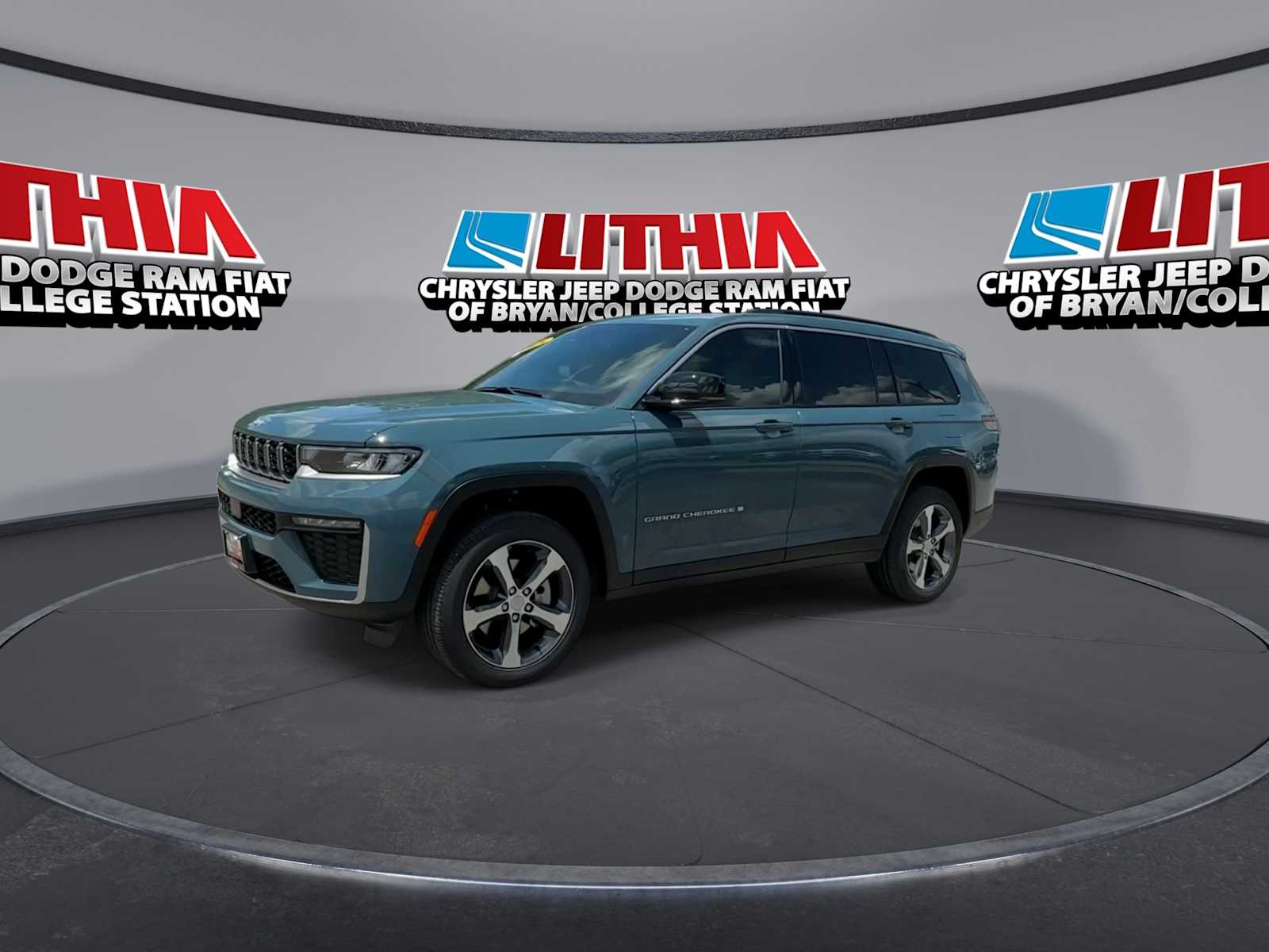 Thumbnail: 2026 Jeep Grand Cherokee - 4