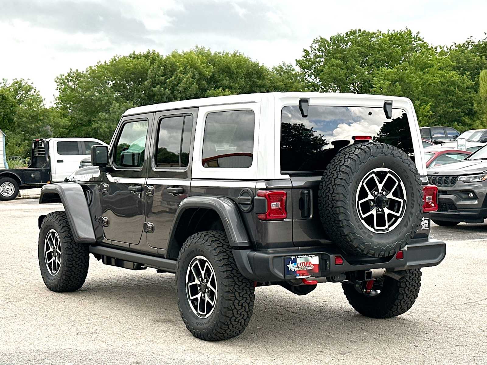 Thumbnail: 2026 Jeep Wrangler - 13