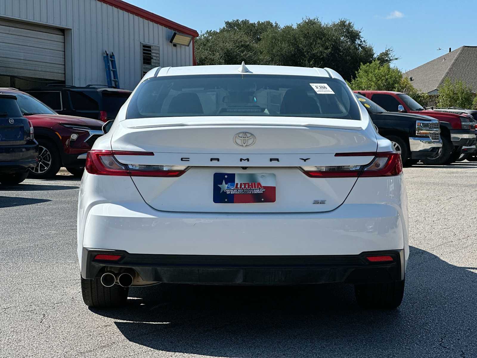 Thumbnail: 2025 Toyota Camry - 14