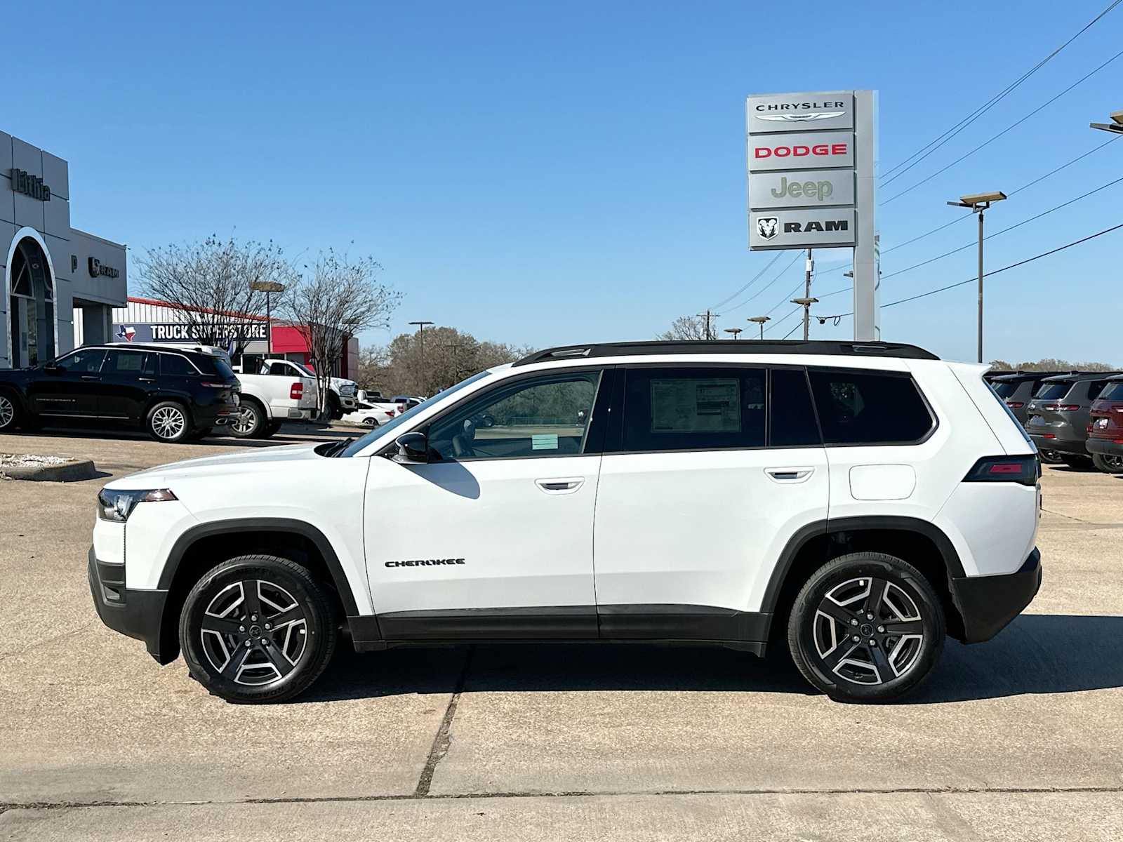 Thumbnail: 2026 Jeep Cherokee - 12